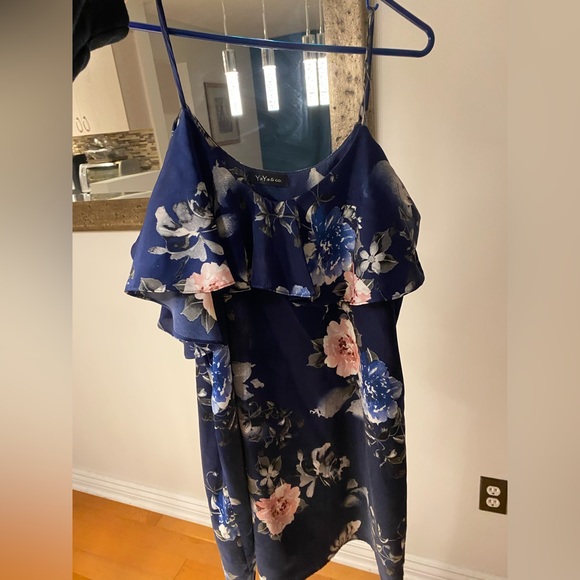 YAYA&CO SATIN SLIP DRESS. Size S. Condition LIKE NEW! - Picture 2 of 3